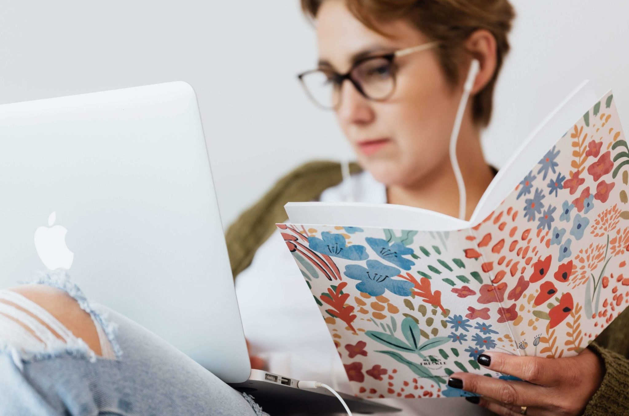 я на работе работаю. работать на английском. я работаю сейчас на английском. беседа со студентами. я работаю сейчас на английском.